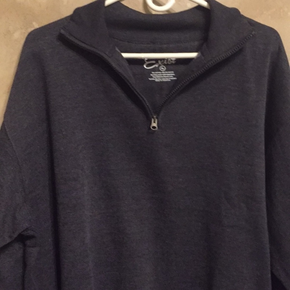 🙍‍♂️NEW WITH TAG EXIST SWEAT SHIRT SIZE XL🙍‍♂️